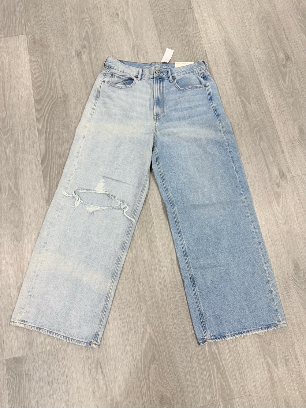 American Eagle women's two toned AE Skater Jean